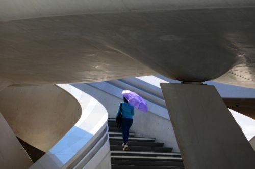 Orange warning for extreme high temperature on Sunday