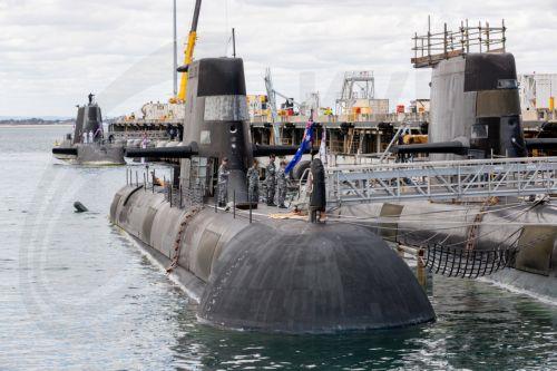 «Αισιόδοξη» η Αυστραλία για συμφωνία πυρηνικών υποβρυχίων παρά την επανεξέταση από ΗΠΑ