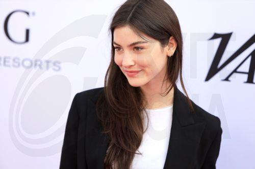 Η Γκρέισι Έιμπραμς κάνει το πρώτο της βήμα στο σινεμά με την υπογραφή της A24