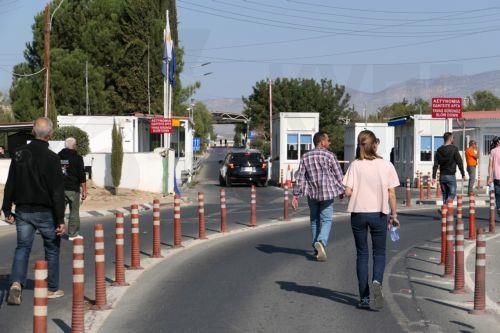 Σύλληψη Τ/κ στο οδόφραγμα Αγίου Δομετίου για υπόθεση παιδικής πορνογραφίας