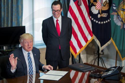 Πακέτο εθελουσίας εξόδου από κυβέρνηση Τραμπ σε εργαζόμενους στο ομοσπονδιακό κράτος