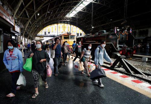 Τουλάχιστον 22 νεκροί σε σιδηροδρομικό δυστύχημα στην Ταϊλάνδη