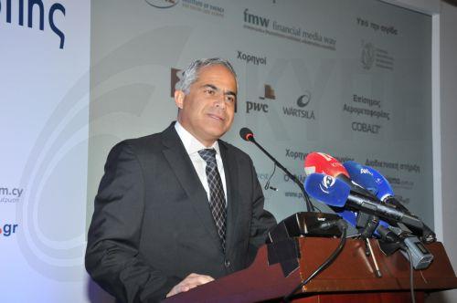 Συνδυασμός ατμοσφαιρικών μεταβολών, ΑΠΕ και αδράνειας συστήματος η διακοπή ρεύματος στην Ιβηρική λέει στο ΚΥΠΕ ο Πουλλικκάς