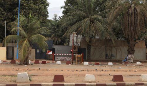 Τουλάχιστον 15 νεκροί από επίθεση τζιχαντιστών σε βυτιοφόρα καυσίμων στο Μάλι