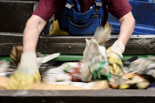Προϊόντα με επικίνδυνα χημικά στην αγορά ΕΕ, προειδοποιεί το Τμ. Επιθεώρησης Εργασίας