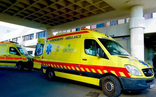 Διαμαρτυρία στο Νοσοκομείο Λεμεσού για 4χρονο που κατέληξε εγκεφαλικά νεκρός