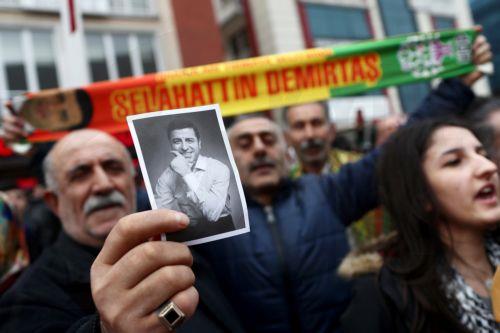 Βαριές ποινές σε Ντεμιρτάς και Κούρδους πολιτικούς