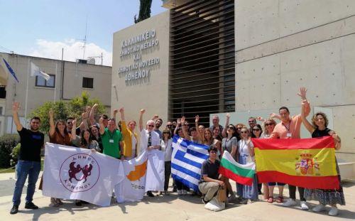 Υποχρέωση της κυβέρνησης να είναι δίπλα στις ακριτικές περιοχές όπως η  Αθηένου, είπε ο ΥΔΔΤ