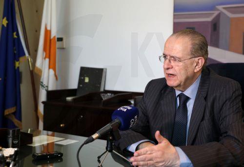 Isaac ve Solomou anıldılar