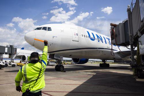 Αναγκαστική μείωση χωρητικότητας σε πτήσεις λόγω αναστολής κυβερνητικής λειτουργίας στις ΗΠΑ