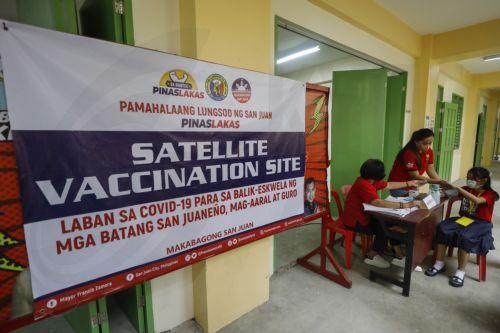 Στο πορτοκαλί επίπεδο μέτρων η Νέα Ζηλανδία, έξαρση κρουσμάτων στο θέρετρο Σανιά στην Κίνα