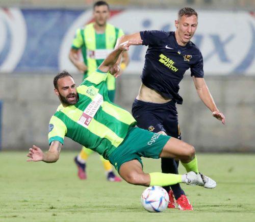 Πρόκριση στους ομίλους του Europa League για την ΑΕΚ, με νίκη 3-0