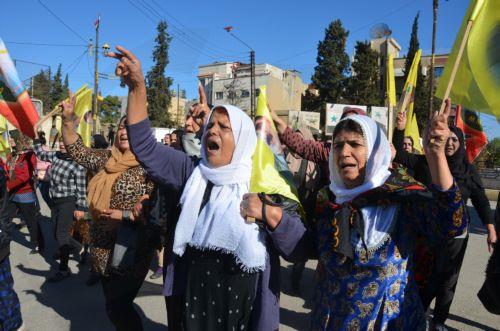 Διαδήλωση στο ιρακινό Κουρδιστάν εναντίον των βομβαρδισμών από Τουρκία