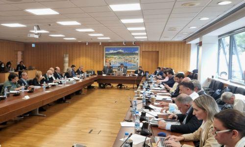 Εξαίρεση κονδυλίων από το σταύρωμά τους ζητά το ΥΠΟΙΚ από τη Βουλή λόγω προεδρικών εκλογών