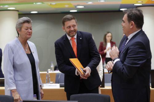 Νέα νομοθεσία για ποινικοποίηση κάθε μορφής διαφθοράς σε όλα τα κράτη μέλη, εξαγγέλλει η Γιόχανσον