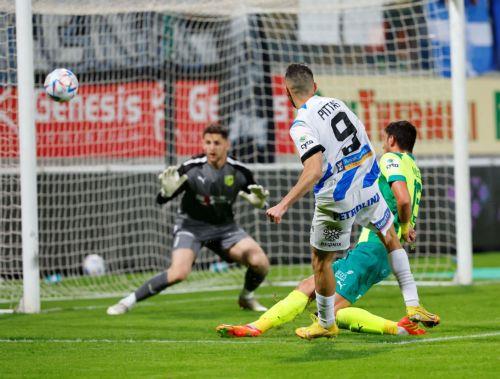 Με 1-0 επικράτησε η ΑΕΚ του Απόλλωνα στη Λάρνακα, συνέχεια 12ης αγωνιστικής με δύο αγώνες την Κυριακή