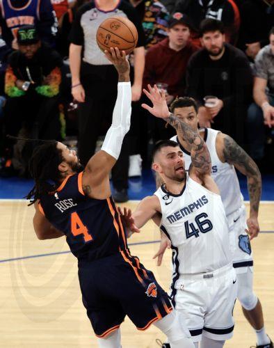 Οι Σικάγο Μπουλς θα αποσύρουν την φανέλα του Ντέρικ Ρόουζ στις 24 Ιανουαρίου