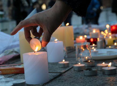 Εσπερινός και Θεία Λειτουργία στην κατεχόμενη Μονή Απ. Βαρνάβα στη Σαλαμίνα