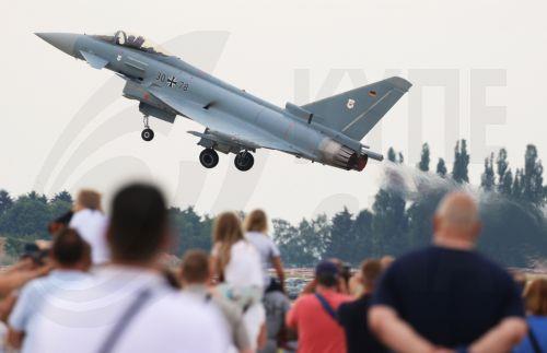 Ο Τραμπ θέλει να μας προκαλέσει λέει ο Γερμανός αρχηγός των ΕΔ για αύξηση δαπανών ΝΑΤΟ