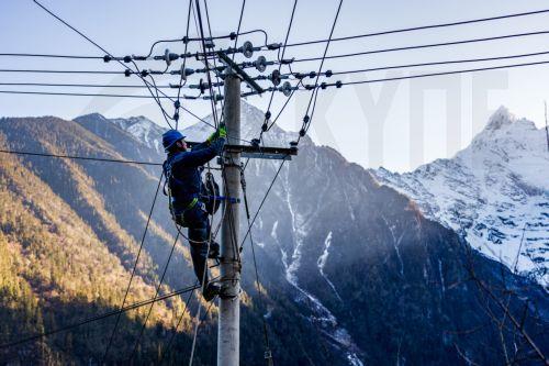 Συλλήψεις νεοναζί στις ΗΠΑ για σχεδιαζόμενες επιθέσεις σε εγκαταστάσεις ηλεκτρικής ενέργειας