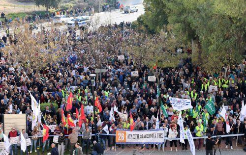 Κανονικά την Πέμπτη η παναπεργία για ΑΤΑ, λένε οι συνδικαλιστικές οργανώσεις
