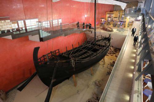 Φοιτητές του Πανεπιστημίου Ναϊμέχεν ξεναγήθηκαν στο μουσείο Thalassa