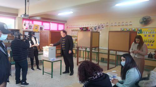 Απόρριψη προτάσεων νόμου για ρύθμιση στο ανώτατο όριο θητειών Δημάρχων/Κοινοταρχών