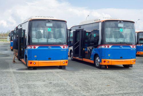 Ρίψη κροτίδας σε λεωφορείο στη Λεμεσό και τραυματισμός οδηγού