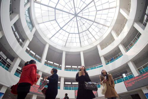 Cyprus unemployment drops to 4.3% in Q2 this year