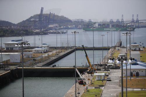 Ο Παναμάς λέει πως η εθνική κυριαρχία του στη διώρυγά του δεν είναι «διαπραγματεύσιμη»