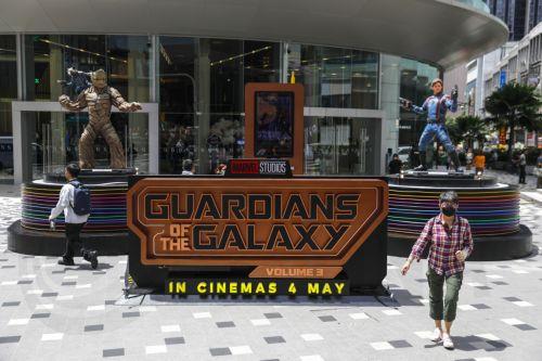 Ο Τζον Φαβρό αποκαλύπτει τις συζητήσεις για τους χαρακτήρες της Marvel