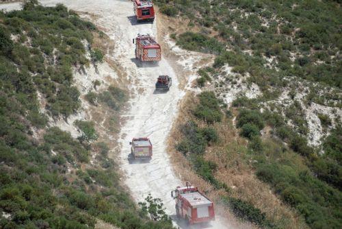 Πυρκαγιά σε οικία στην Κυπερούντα με μερική κατάρρευση στέγης