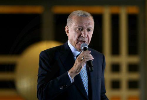Σε δύσκολη κατάσταση η τουρκική οικονομία, λέει στο ΚΥΠΕ ο Α. Μιλιδώνης