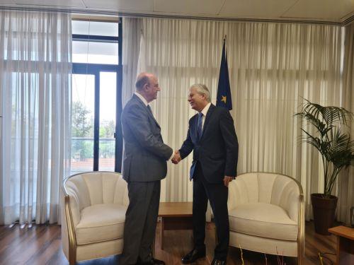 Απόψεις για προοπτικές οικονομίας αντάλλαξαν Μ. Κεραυνός και Λ. Χριστοφόρου