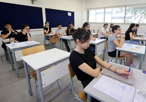 Έκκληση Βουλευτών προς Υπουργείο Παιδείας για κλιματιστικά σε χώρους εξετάσεων