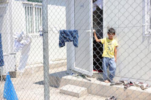 Austrian Minister briefed about decreasing migration flows while visiting a reception center in Cyprus