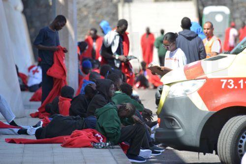 H Γαλλία απαγόρευσε συγκέντρωση Βρετανών ακροδεξιών κατά της μετανάστευσης