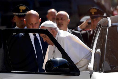 Ο Πάπας αποδοκιμάζει την κουλτούρα χλευασμού και αφηγείται παιδική του ιστορία