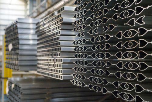 Industrial output prices remain stable in April