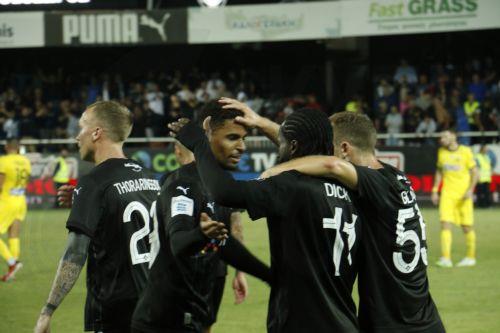 Μεγάλη νίκη του ΟΦΗ επί της ΑΕΚ στο φινάλε της 7ης αγωνιστικής στη Σούπερ Λιγκ