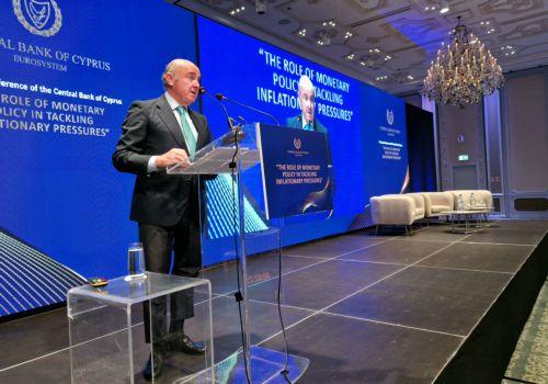 AMB %2,0lik orta vadeli enflasyon hedefinde kararlı