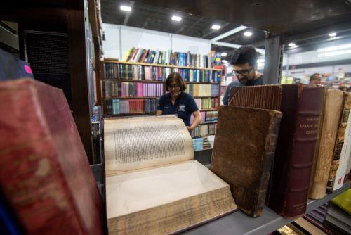 Σχέδιο επιχορήγησης για μεταφράσεις έργων Kυπρίων λογοτεχνών εξήγγειλε το Υφ. Πολιτισμού