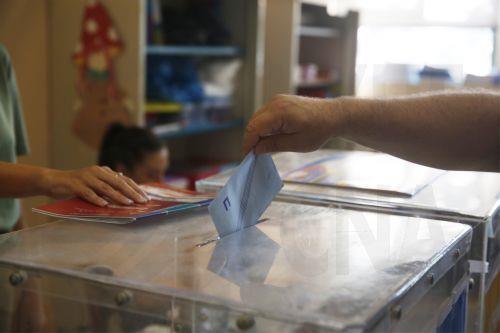 Kıbrıs yeni yerel yönetimleri belirlemek için sandık başına gidiyor