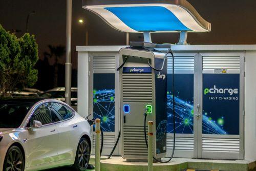 Επαναλειτούργησε ο Σταθμός Ταχείας Φόρτισης Ηλεκτρικών Οχημάτων στον ΕΟΑ Λάρνακας