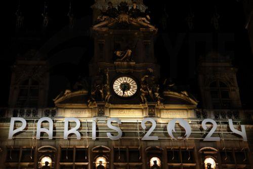 Ο S&P διατηρεί την αξιολόγηση ΑΑ της Γαλλίας, με αρνητικές προοπτικές