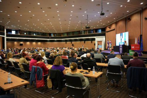 «Διαφθορά και πολιτική ανικανότητα» πίσω από το Βασιλικό βλέπει το VOLT