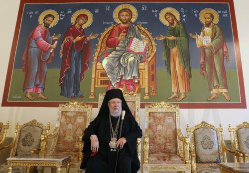 Συμπάσχουμε όλοι μας με τον Αρχιεπίσκοπο Χρυσόστομο, δήλωσε ο Αθηνών Ιερώνυμος Β