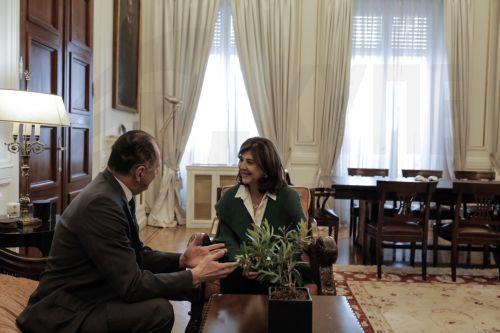 Greek FM to meet with UN Personal Envoy on Cyprus in Athens