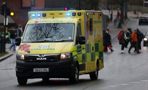 Τρεις τραυματίες σε φερόμενη επίθεση με μαχαίρι σε σχολείο της Ουαλίας