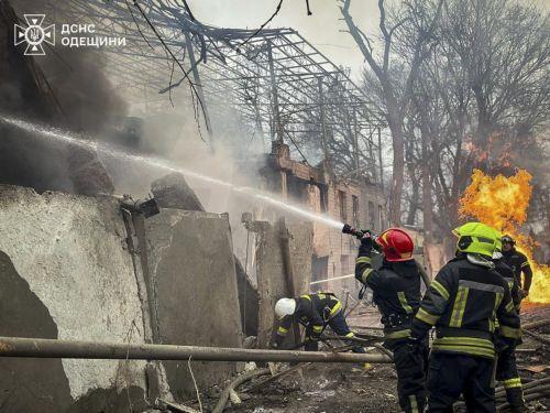 Τουλάχιστον δεκατέσσερεις νεκροί από ρωσικά πλήγματα στην Οδησσό